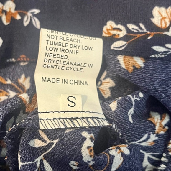 Short Sleeve Floral Wrap Dress - Picture 5 of 6